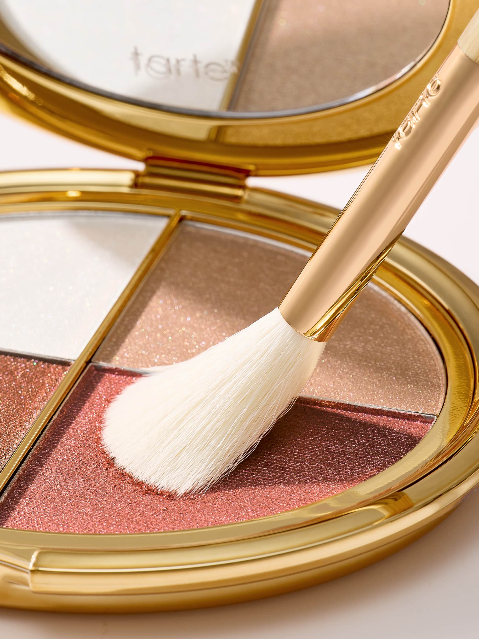glow wardrobe highlighting brush - Image 5