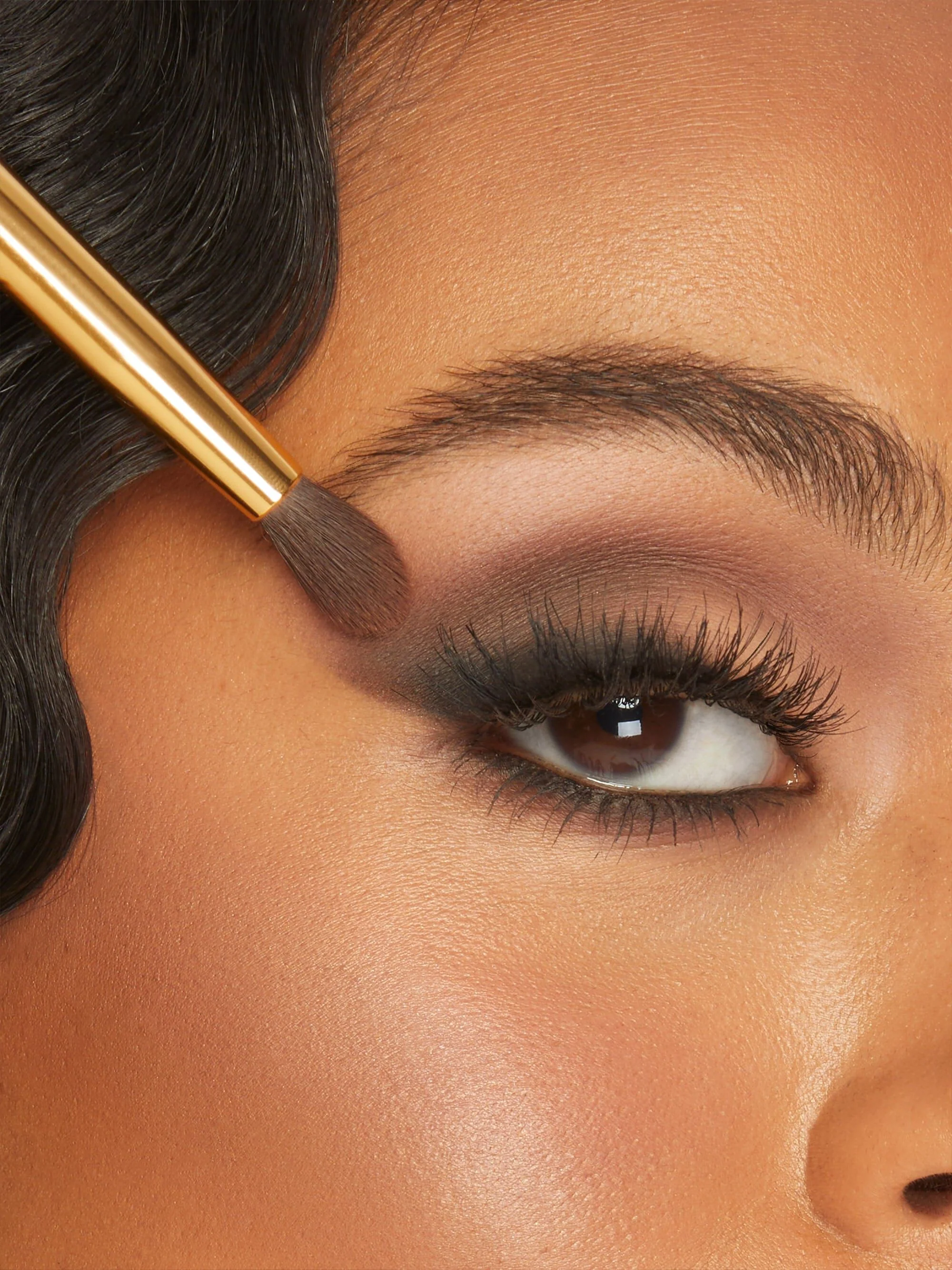 tapered blending eyeshadow brush - Image 5