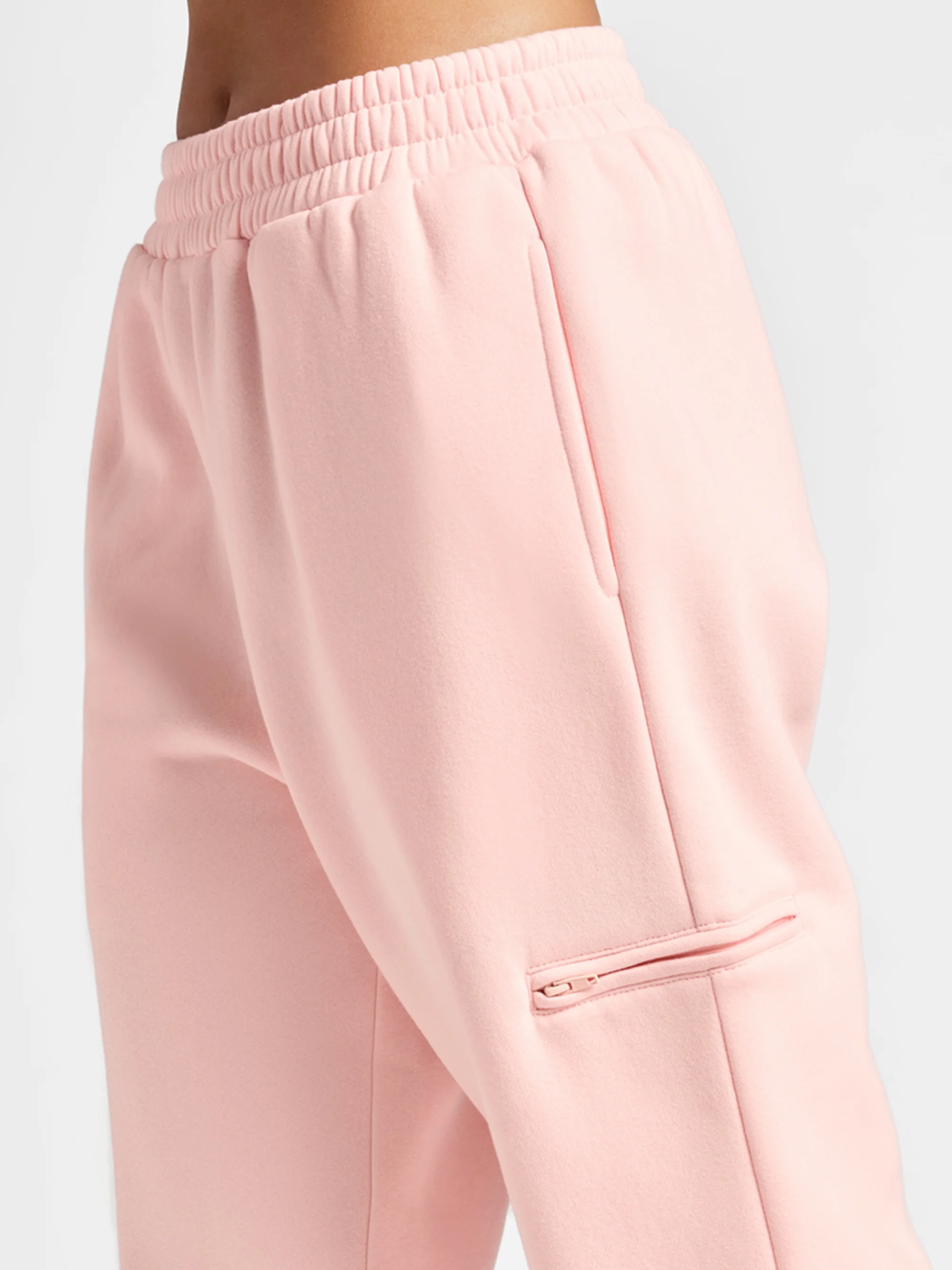 tarte x Comfrt airplane mode travel sweatpants - Image 11