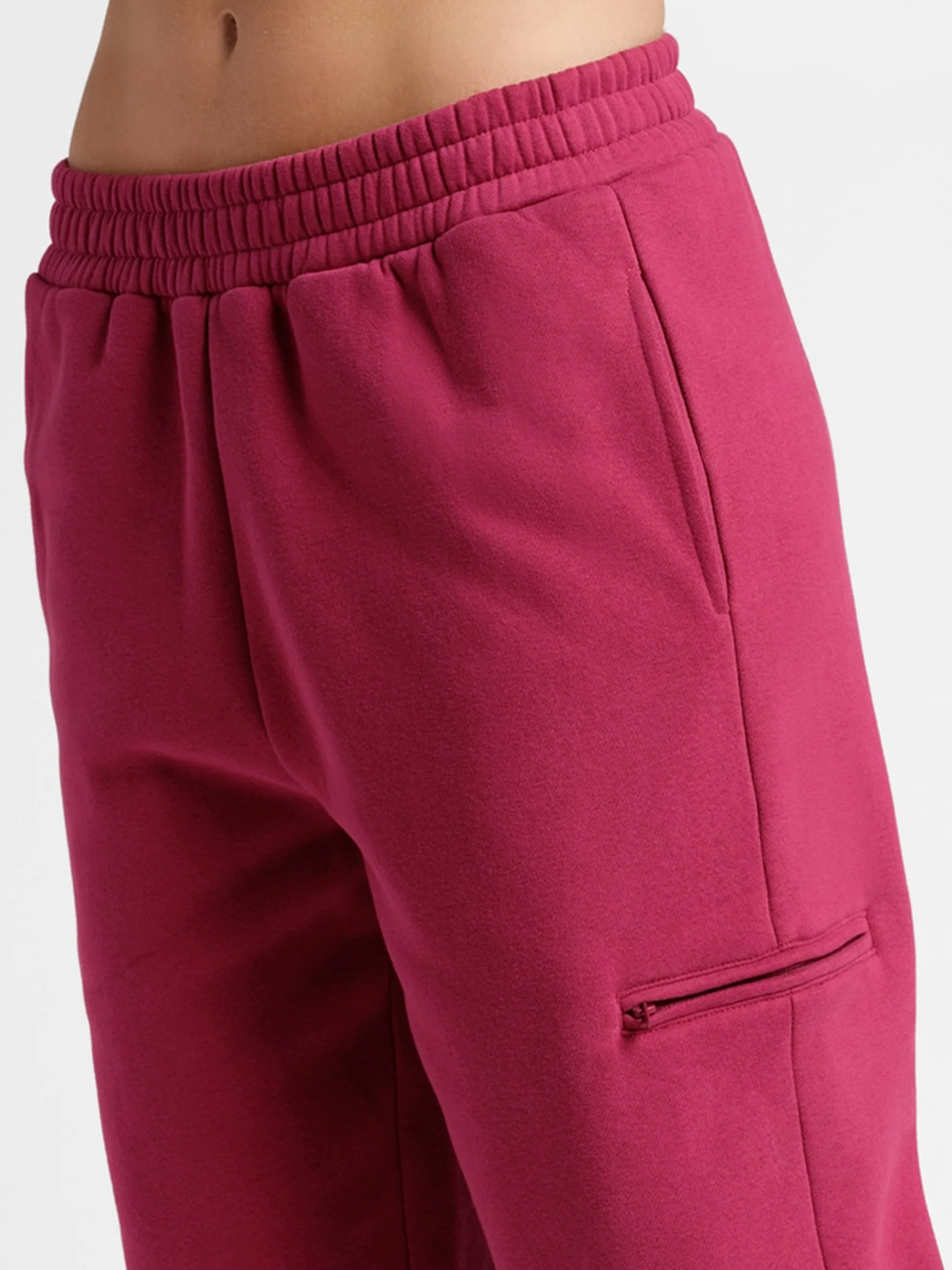 tarte x Comfrt airplane mode travel sweatpants - Image 19