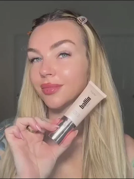 travel-size ballin’ base™ poreless glow primer - Image 2